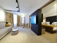格勒諾布爾中心阿爾卑斯之門美居酒店 - 山景