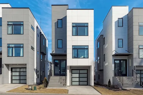 Spacious 4 Bedroom House in Charming Downtown Raleigh with Amazing Views! - 5-Star