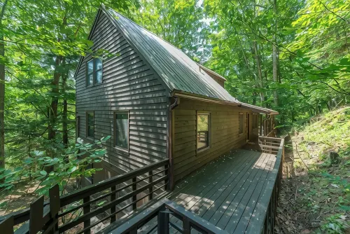 Come Ski Hatley Pointe! Hot Tub+Fire Pit, Fireplace,WiFi, Pet Friendly! - Chalets