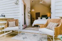 Canal Front, Modern Tiny House! Bikes. Fire Pit! - 4-Star