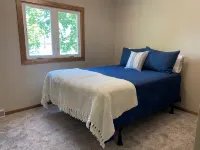 Beautiful Lake Manuella home, perfect for families!  Relax, fish, swim, boat. - Homestays