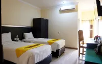 Grand Pangeran Khar Hotel - parking