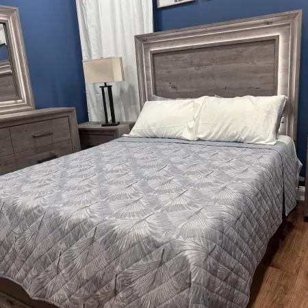 The Blue backyard studio suite!! Convenience and practicality in one place!!