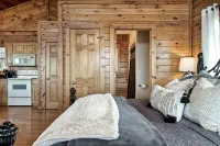 Romantic Couples Getaway-5 Min to the Pkwy-Hot Tub-20 Min to Gsmnp-Pet Friendly! - 4-نجوم