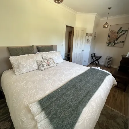 Nellie’s Cottage - delightful boutique mountains cottage
