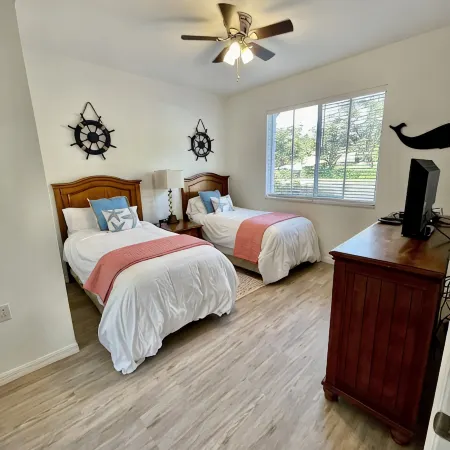 5 Star reviews! 1st floor coastal condo Pretty fountain views! Free Golf May-Oct