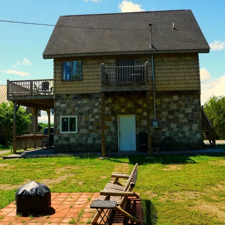 Unforgettable Sunrise View, Dual Living Spaces & on Douglas Lake by Pigeon Forge
