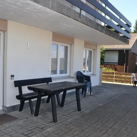 Elfe - Apartments: Three-Bedroom Apartment for 6 Guests with Patio
