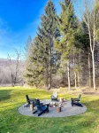 Cozy Family Cottage on Skytop Lodge Property - WiFi