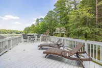 Lake Gaston Lyons creek 3 bedroom plus bunkbed loft 2 bathroom sleeps 10-12 - 4-Star