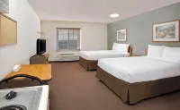 WoodSpring Suites Holland - Grand Rapids - Hot Tub