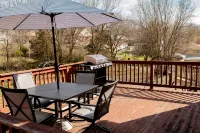 2BD, 1BA Home. 5-10 Minutes to ANYWHERE in JCMO! - 3-Star