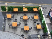 อัมส์เตอร์ดาม โฮเต็ล ไบรตัน - โรงแรมราคาถูก