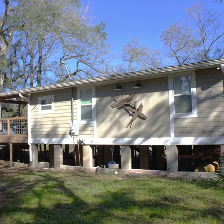 Enjoy semi-seclusion on the beautiful Suwannee River