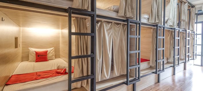 RedDoorz Hostel Near Stadion Mandala Krida Yogya Hoteles en Umbulharjo
