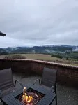 Countryside Retreat with Mountain Views - WiFi