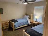 Cozy Cabin with Modern Amenities (Pet Friendly) - de charme