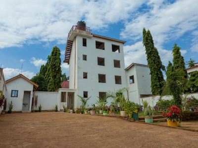 Kileleni Lodge
