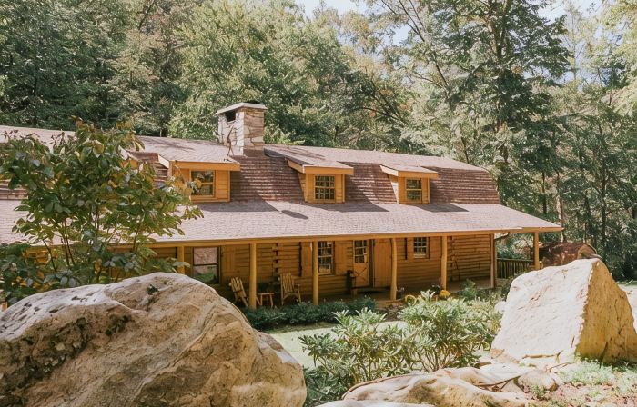 Luxury Mountain Cabin On 320+ Acres Near Asheville, Lake Lure & Hendersonville