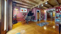 Rustic Vermont Barn Home Near Jay Peak w/Pizza Oven - WiFi