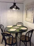 Private Guest Quarters - Cozy 1 BR/1 BA apartment on Historic 2-acre estate - Boutique
