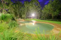 Port Stephens Koala Sanctuary - parking