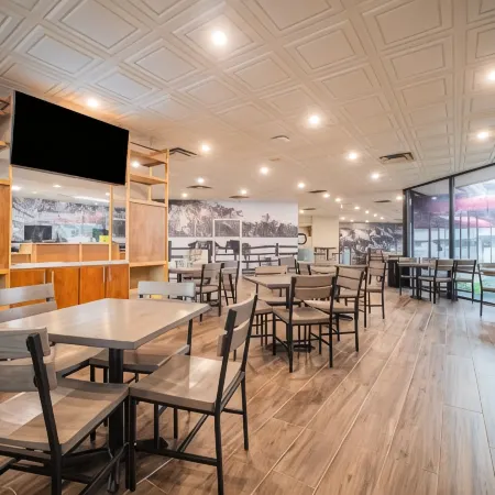 Equus Inn I75