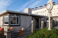 Spectacular Ocean Views! Steps to Beach! Private Patio and 1 Car Garage! - boutique