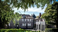 Hôtel Château de Lacan - بار