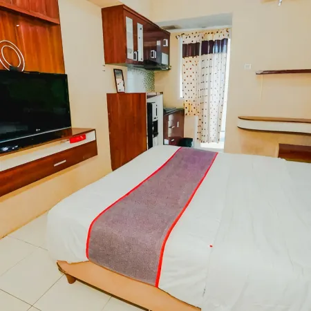 Aurora Rooms at Green Lake View Apartment