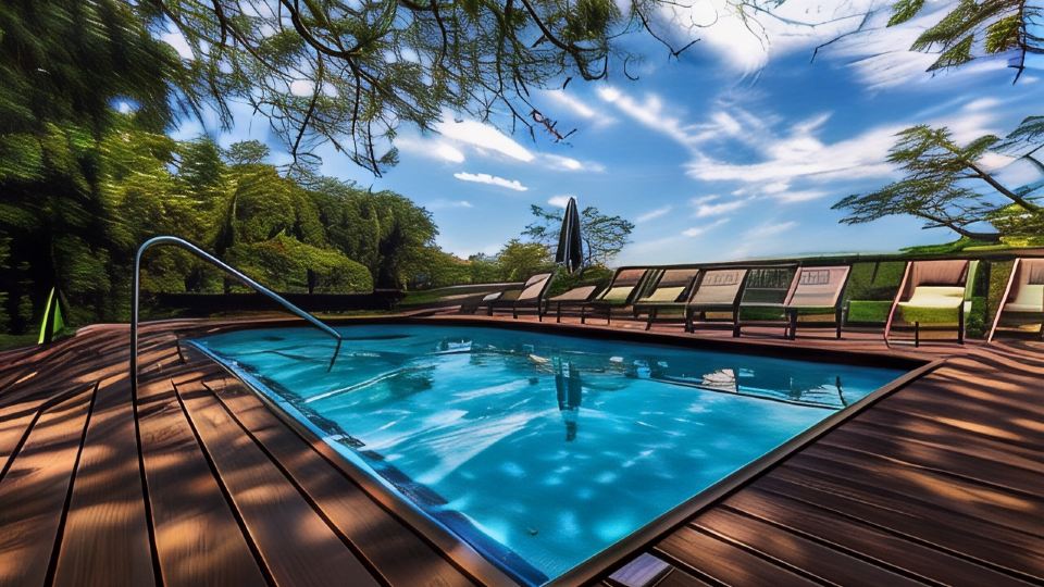 Three Tree Hill Lodge