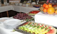Hotel Garni zu Melchendorf - sarapan