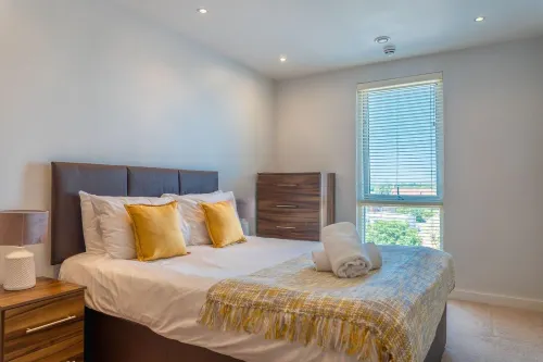 1BR Apt Near Heathrow By Tempstay - 2 ดาว