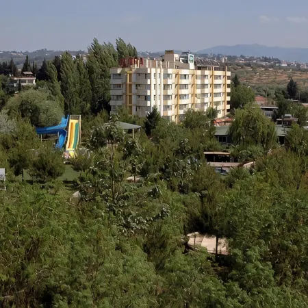 Ferah Suites Hotel