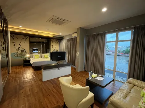 Hotel Victoria River View - parking