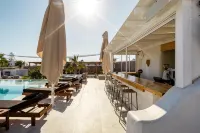 Mykonos Eight - parkir