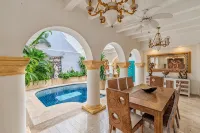 Exclusive Colonial Villa - Free Breakfast, Staff & Housekeeping, Walled City - Виллы
