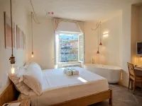 Isabella Boutique Rooms — Scirocco Jacuzzi Room - Lejligheder