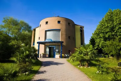 Hotel Il Canneto Hotels in Brusimpiano