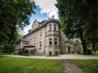 Hotel Dębowy Biowellness & Spa Góry Sowie Hotels near Srebrna Gora Fortress