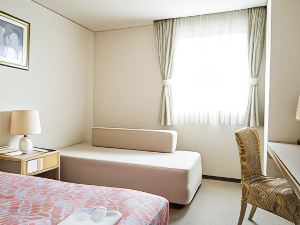 Hotel Lakeland Hikone