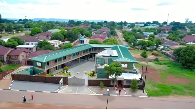 Vhafamadi Bed and Breakfast Hotels near Venda plaza