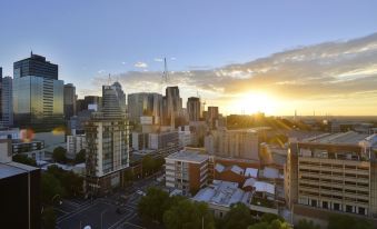 Mercure Melbourne Therry Street