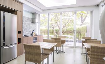 Sampit Residence Managed by Flat06