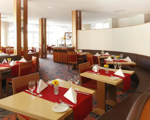 Sunday Hotel Wiesbaden Niedernhausen Mahlzeiten Photos