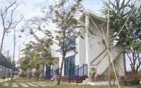 The B Resort