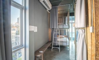 Zhelter'BKK - Hostel