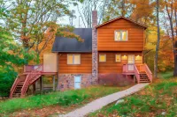 Love Ridge Mountain Lodging Hotel di Rockfish