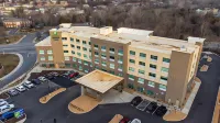 Holiday Inn Express & Suites Charlottesville Hotel di Charlottesville