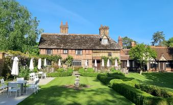 Langshott Manor - Luxury Hotel Gatwick